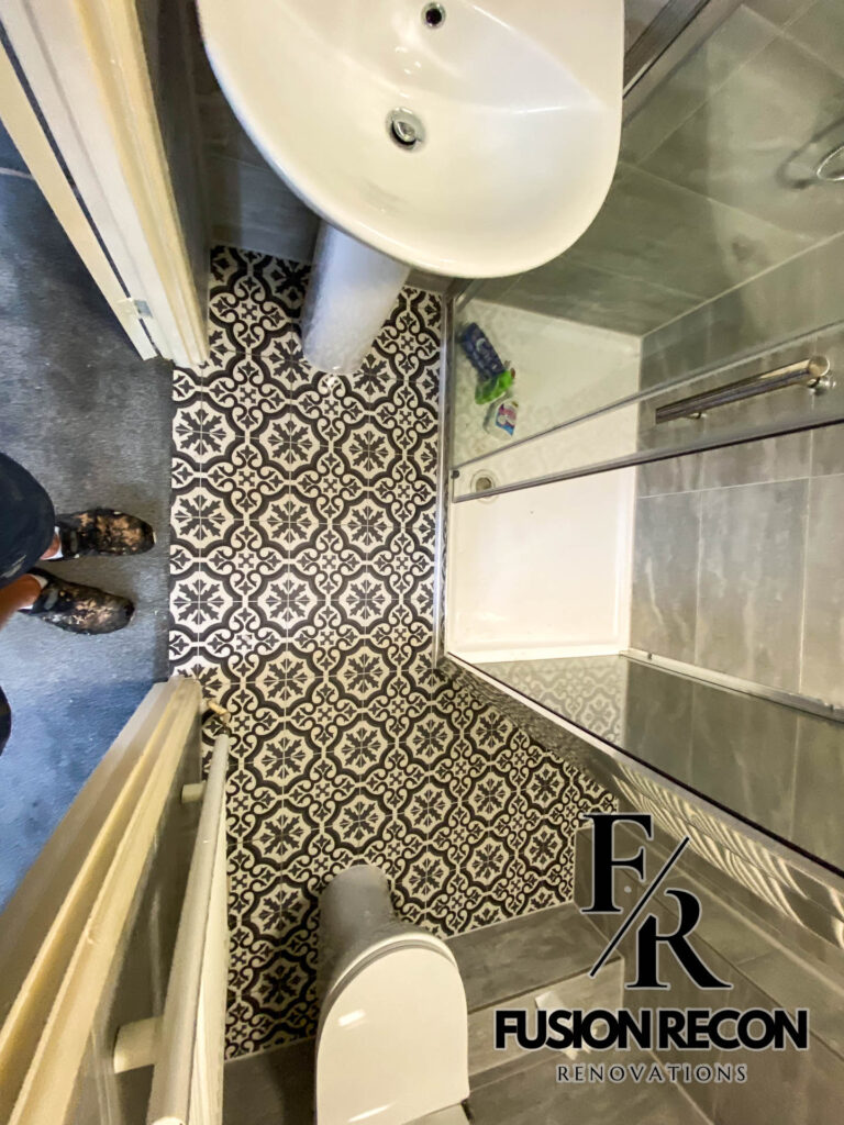 Bathroom with Victorian-style wall and floor tiling – Dulwich SE21
